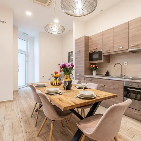 公寓 Amora Homes Basilica Monnalisa Luxury 3 Bedrooms With Amazing View Need Reservation X Free Parking 布达佩斯