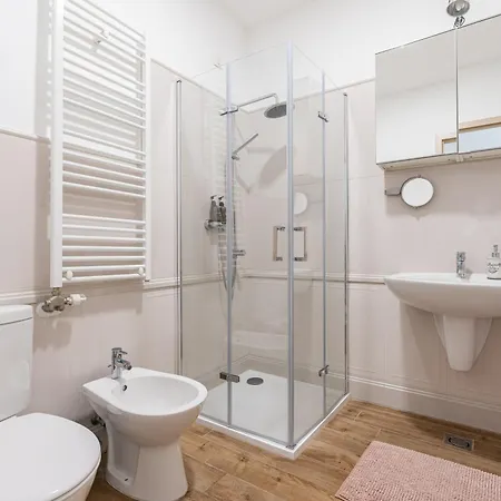Amora Homes Basilica Monnalisa Luxury 3 Bedrooms With Amazing View Need Reservation X Free Parking Apartment *