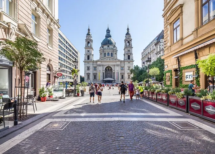 Basilica Monnalisa Luxury 3 Bedrooms With Amazing View Need Reservation X Free Parking דירה בודפשט