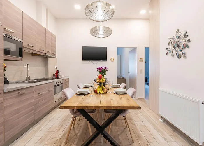 Basilica Monnalisa Luxury 3 Bedrooms With Amazing View Need Reservation X Free Parking דירה בודפשט