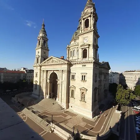 Apartment Basilika Monnalisa Luxury 3 Bedrooms With Amazing View Need Reservation X Free Parking Budapest