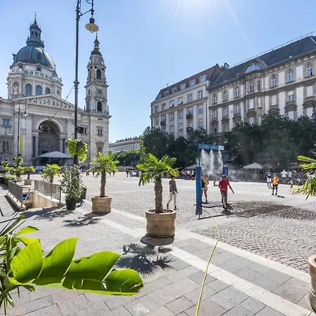 Apartment Basilika Monnalisa Luxury 3 Bedrooms With Amazing View Need Reservation X Free Parking Budapest